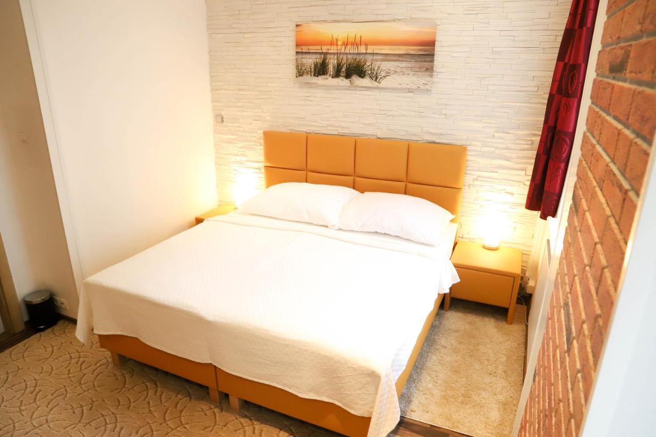 «Go West» Guest Rooms Wien Exteriör bild