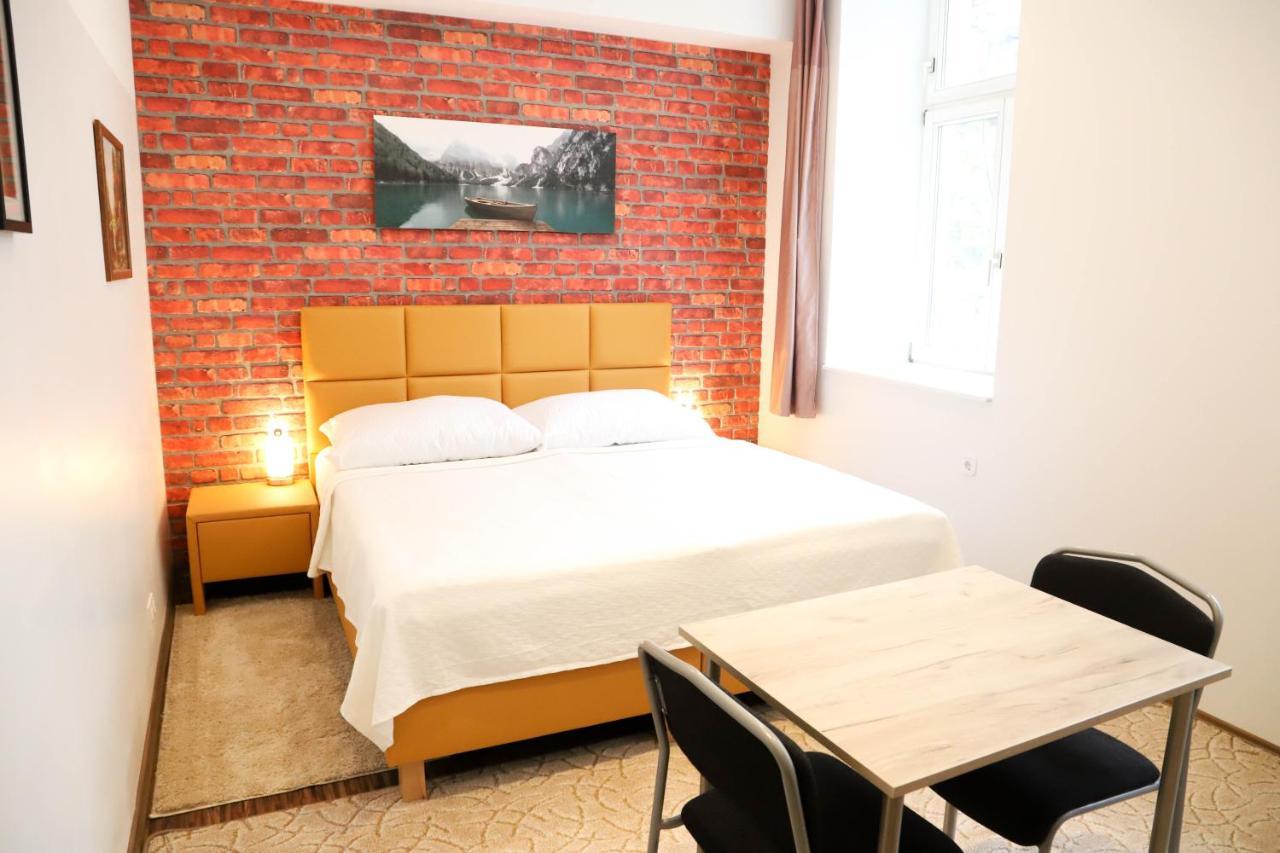 «Go West» Guest Rooms Wien Exteriör bild